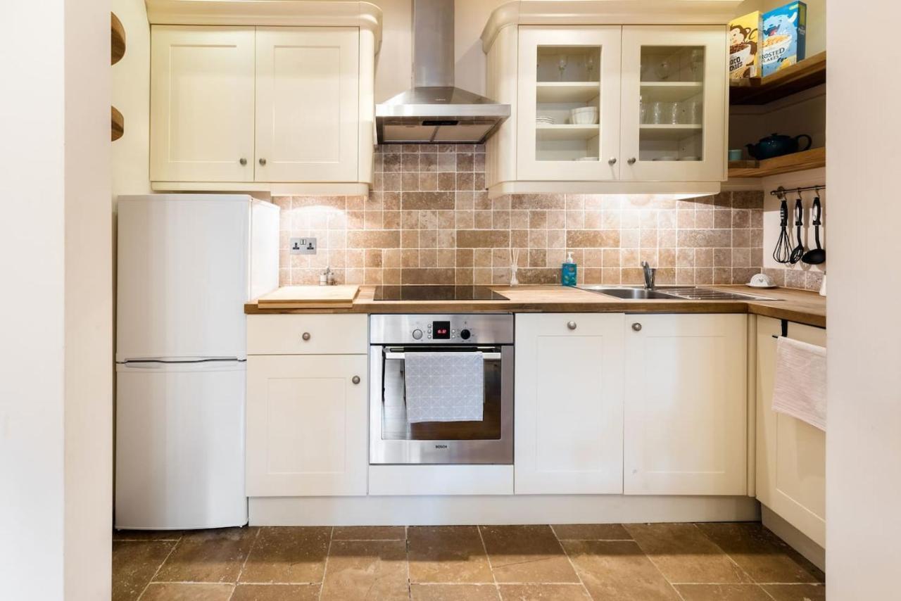 Bikki Apartments - 2 Bedroom Harrow Exterior photo